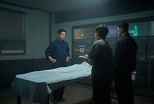 ‘얼굴’, 외모 평가가 불편한 시대에 말하는 진정한 ‘못생김’