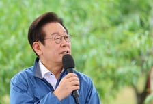 "국정원에서 귤도 키워요?" 청년 농업인 만난 이재명 대통령