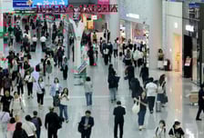 "호텔신라, 인천공항 면세점 철수…영업익 개선될 것"-대신증권