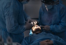 '문신사 면허' 의사만 프리패스? "치과의사도 포함해야" 치협, 성명