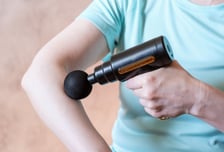 부모님 건강 위해 사드렸는데…"증상 악화" 마사지건 주의사항은