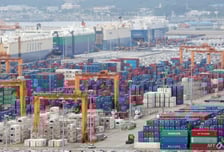 기업 체감경기 3년7개월째 '부진'…투자 심리마저 얼어붙어