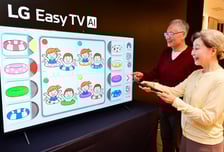 LG전자 '이지 TV', 큰 글씨·쉬운 홈화면 '효자TV' ON
