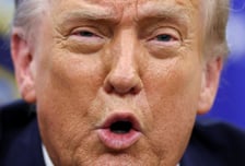 "美 공장 안 지으면 100% 관세" K바이오 엇갈린 희비