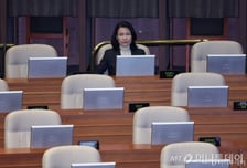 방통위 17년 만에 폐지, 이진숙 자동 면직…'방미통위'의 탄생