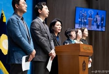 與野, '방통위 폐지' 조롱 섞인 기싸움...이진숙 헌법소원 예고