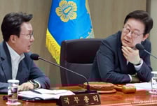 이재명 대통령, 김민석 총리에 "행정전산망, 근본적 대책 만들어달라"