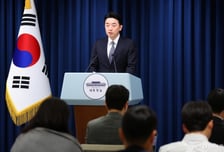 [속보]강훈식 "인사수석 산하에 인사비서관·균형인사제도비서관"