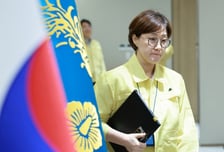 부속실장 보직 이동 김현지 비서관···"국회 결정하면 국감 출석"