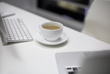 직장 동료 커피에 살충제 탔는데…"죽이려던 건 아냐" 살인미수 '무죄'