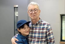 "개인적인 일" 자리 비웠던 김신영…故 전유성 임종 지키고 DJ 복귀