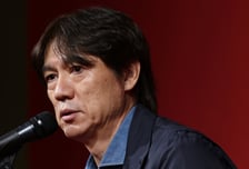 홍명보, 손흥민 '주장 교체' 논란 종결…"제 역할 충분히 하고 있다"