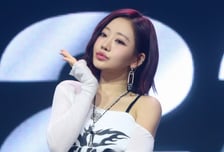 술집서 스킨십?…키오프 쥴리, CCTV 유출 의혹에 "합의·선처 없어"