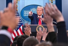 트럼프의 가짜뉴스 전쟁 [기자수첩]