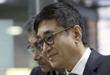 '횡령·배임 혐의'…경찰, 이호진 전 태광그룹 회장 고발인 조사