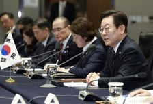 [속보]이재명 대통령, 한일정상회담서 "과거 직시하되 미래지향적 협력 계속"