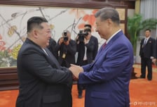 북한 김정은, 시진핑에 국경절 축전…"국제정세 어떻든 친선 심화발전"