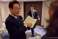 이재명 대통령 지지율 50.5%…"與 조희대 사퇴 압박 등에 하락"