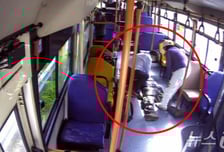 70대 승객 의식 잃고 쓰러지자…15분간 CPR 나서 구조한 버스기사