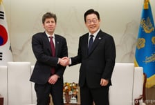 이재명 대통령 "AI 테스트베드, 한국만한 곳 없어"···오픈AI, 삼성·SK 손잡고 포항·전남 데이터센터 구축
