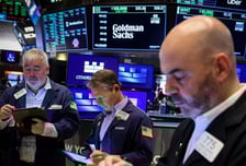 美 셧다운 첫날 다우·S&amp;P 역대 최고…금리인하 기대 확대[뉴욕마감]