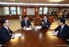 총리·부총리 정책기구 '3+α 회의' 출범…격주 단위로 열린다