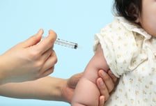 '그르렁' 숨 쉬다 갑자기 호흡곤란…"독감보다 치명적" 영아 사망 2.5배