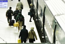 "엄마, 집에 못 가" 씨마른 귀성표 알고 보니…매크로 암표상들 처벌은?