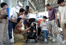 "아들아 난 신경 쓰지마" 짐 되기 싫은 노후…돈보다 이것 챙긴다