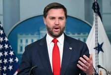 연휴에도 잠 못드는 개미...미국 주시하는 이유