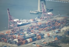 전 세계 수출 느는데 "미국엔 물건 안 팔아"…관세 장벽 역효과