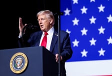 트럼프 "우크라이나 승리 가능"…러시아 압박·전쟁 거리두기