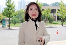 이진숙 법률대리인 "사정 알렸는데도 체포…경찰 만행 규탄"