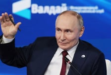 젤렌스키 요청에 美 토마호크 제공 검토, 날선 푸틴 "그랬다간…"