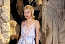 '로제만 싹둑' 英잡지, 독사진 올리며 사과했지만…"이미 늦었다" 분노