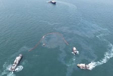 여수해경, 해상에 선저폐수 불법 유출한 139톤급 선박 적발