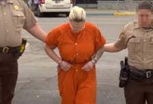 "약 줄게" 학생들 불러 집단 성행위…30대 여교사 만행에 미국 '경악'