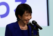 '여자 아베' 다카이치, 日 첫 여성 총리 유력…한일관계 흔들리나