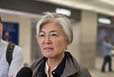 강경화 신임 주미대사 부임…"비자·투자패키지, 면밀 대응할 것"