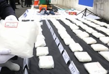 속옷에 숨기고, 아랫배에 붙이고…태국서 마약 들여온 남녀 '중형'