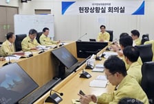 국정자원 '정보시스템' 134개 복구…행안차관, 분진 제거 현장점검