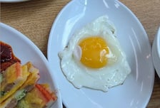 "아가씨 나도 해줘" 식당서 할저씨의 불쾌한 요구…"곱게 늙자 제발"