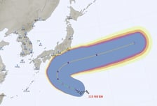 태풍 '할롱' C자로 확 꺾어 일본행…한반도 영향은?