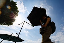 여성들 여름 필수품? 이젠 남자도 쓴다…"일본 남성 44% 사용하는 이것"