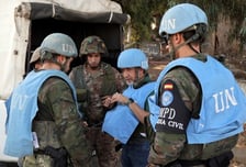 유엔 평화유지군 25% 감축키로…트럼프 분납금 미납 자금난 여파