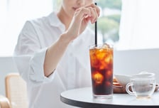 '얼죽아' 한국인들 깜짝 놀랄 연구결과…"이 증상 더 심해져"