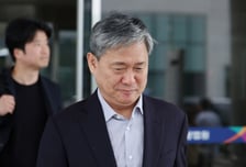 '제작사 고가 인수' 김성수 카카오엔터 전 대표 '무죄'… 검찰 항소