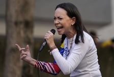 '노벨평화상' 베네수엘라 야권 지도자 손에…멀어진 트럼프의 꿈