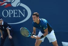 '약물' 걸린 테니스 선수 "키스하다 체내 흡수" 항변…징계 결과는