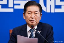 "혹시 내가 '자기정치' 하고 있나?"...박수현이 밝힌 정청래의 고민